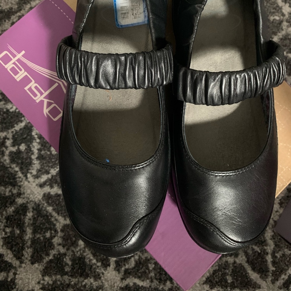 Dansko Black shoes
